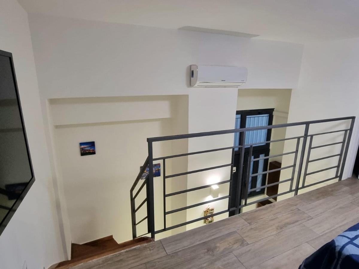 Casa Comoda E Centrale In Quartiere Storico Di Napoli Exterior photo
